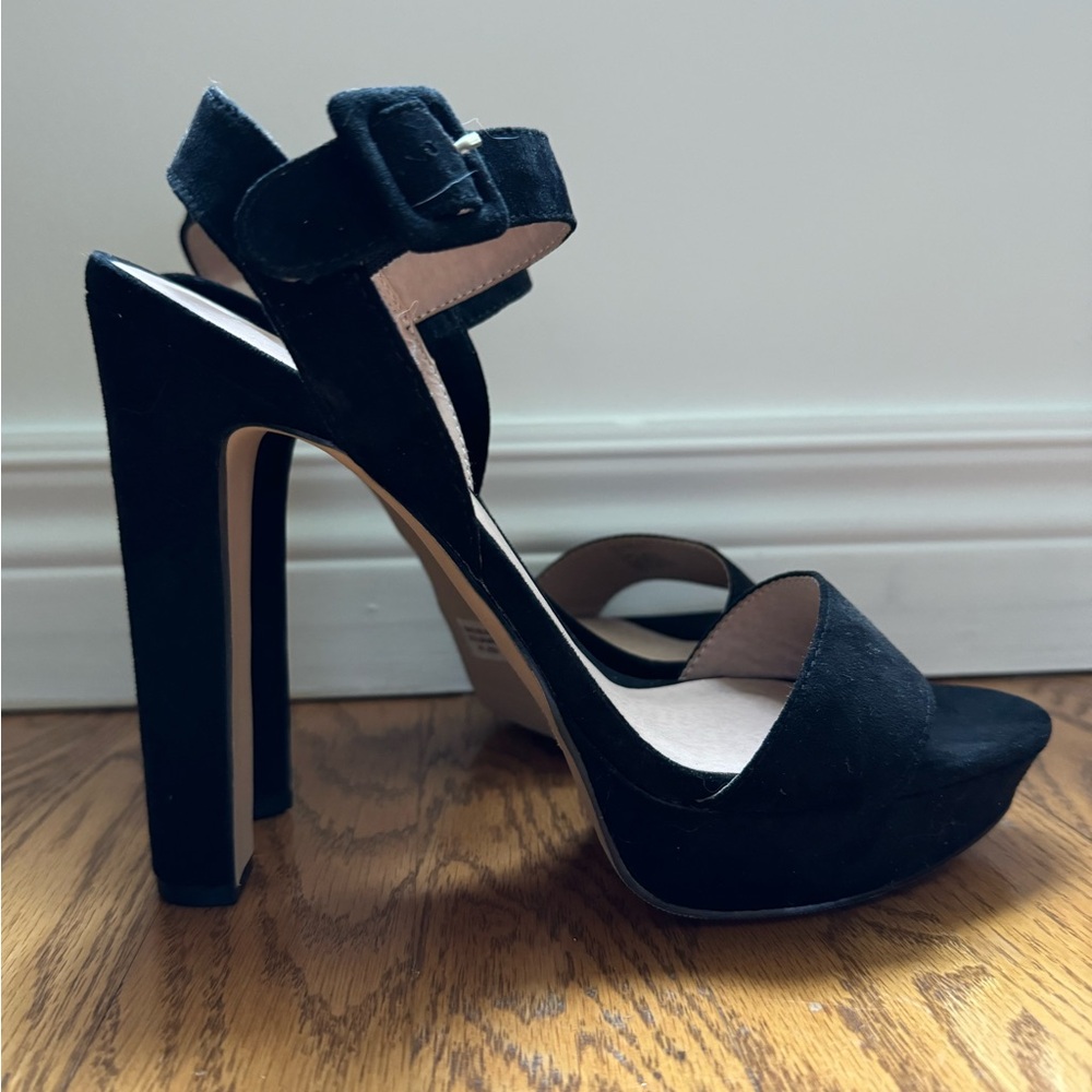 NEW Madden Girl 5.5” Strappy Heels